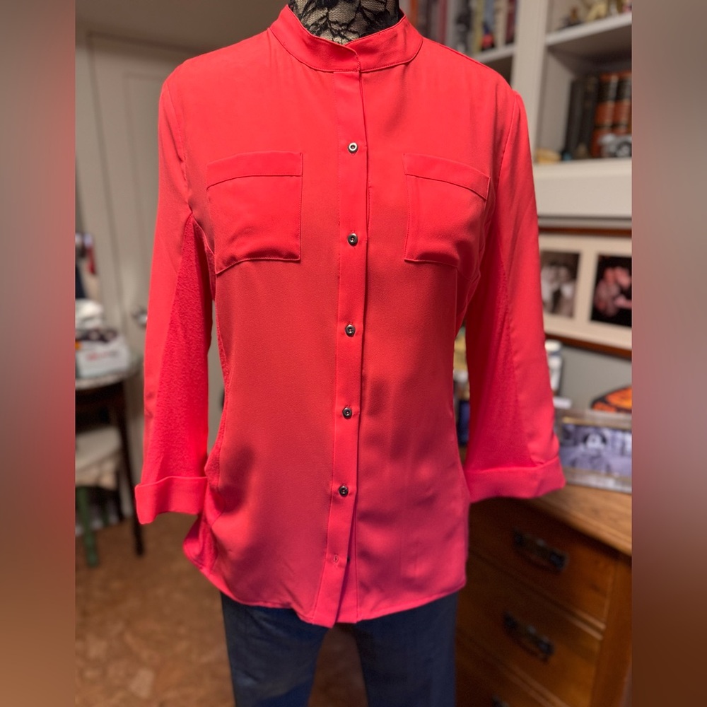 ✨ Tahari Mandarin Collar Blouse ✨